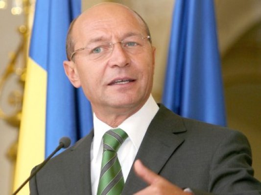 Băsescu despre dreptul de veto: Nu poţi să mergi la Bruxelles în halul ăsta